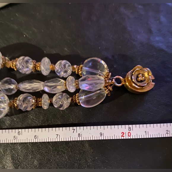 Vintage Crystal glass and gold 3 strand bracelet. - Picture 13 of 17